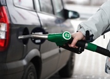 Śląskie: Zatrzymani fałszerze paliwa