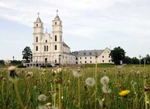 Łotwa: odpust maryjny w Agłonie