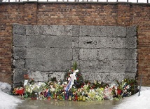 Ściana straceń w Obozie Koncentracyjnym Auschwitz I