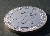 Medal z logo Akcji Katolickiej