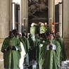 Watykan: Kongijski biskup opuścił Synod