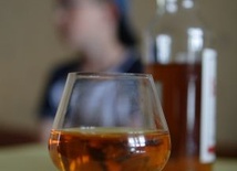  5 tys. litrów alkoholu skonfiskowano dzieciom