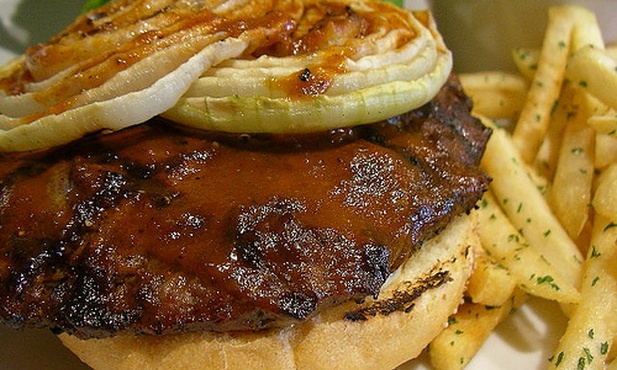 Przeciw "śmieciowemu" jedzeniu