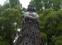 Pomnik w epicentrum wybuchu w Nagasaki