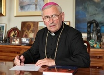 Biskup dementuje