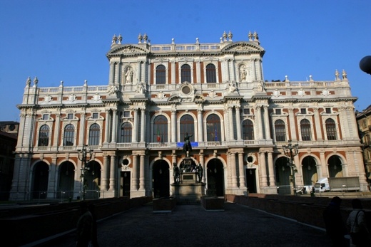 Pałace