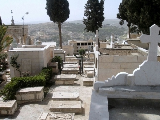 Cmentarz przy Grocie Mlecznej