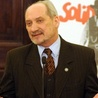 Prokuratura chce uchylenia immunitetu Macierewiczowi