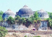 Indie: Miejsce po meczecie do podziału