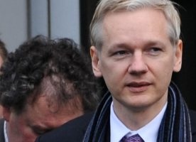 Ekstradycja Assange'a odroczona