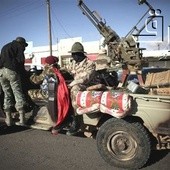 Powstańcy zdobyli rodzinne miasto Kadafiego