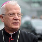 Abp Michalik: jedni nie chcą przeprosić, drudzy nie chcą przebaczyć