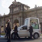 Madryt: Benedykt XVI u bram