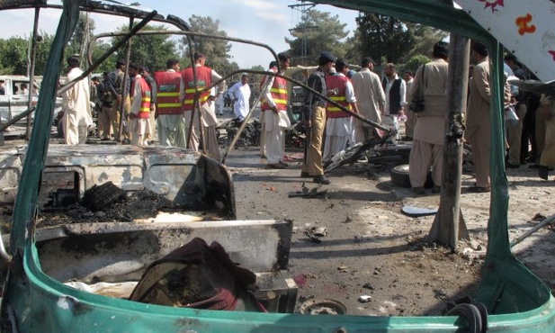 Pakistan: Podwójny zamach bombowy