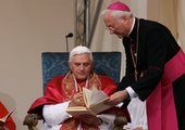 600 książek Papieża Ratzingera