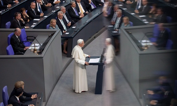 Papież żartuje