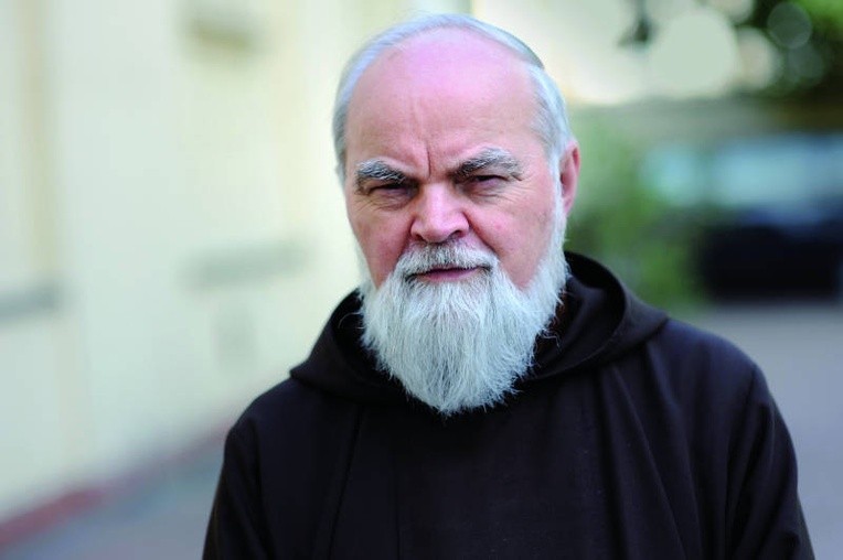 Ks. Popiełuszko był wierny misji kapłańskiej i znamienne jest, że jego beatyfikacja odbywa się w Roku Kapłańskim – mówi o. Gabriel Bartoszewski.