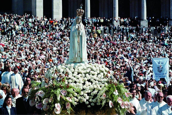 Uroczystości maryjne w Fatimie.