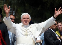 Benedykt XVI przybył do Asyżu