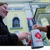 Polacy chętnie wspierają działalność Caritas. Ufają, że pieniądze powierzone kościelnej instytucji zostaną dobrze wykorzystane