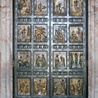 Wadowice: Drzwi jak w Watykanie