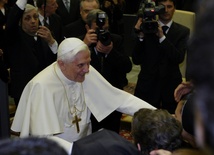 Benedykt XVI o fałszywej drodze do jedności