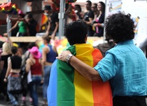 Karać przeciwników homoseksualizmu