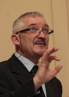 Prof. Krzysztof Koseła