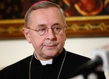 Abp Gądecki: Kościół pochyla się nad cierpieniem