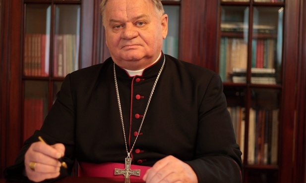 Biskup Tadeusz Rakoczy