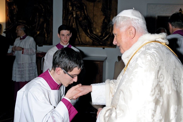 Kamil Jarzembowski, ministrant w Bazylice św. Piotra