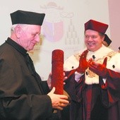 Honorowy doktor abp Damian Zimoń