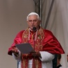 Papież modlił się za ofiary katastrofy 