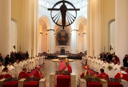 Spotkanie młodych w katowickiej katedrze