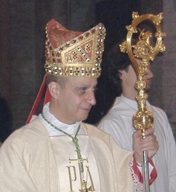 Abp Fisichella: Ruchy charyzmatyczne to owoc soboru