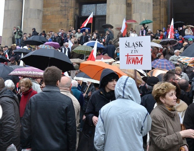 Katowice: Marsz w obronie wolnych mediów