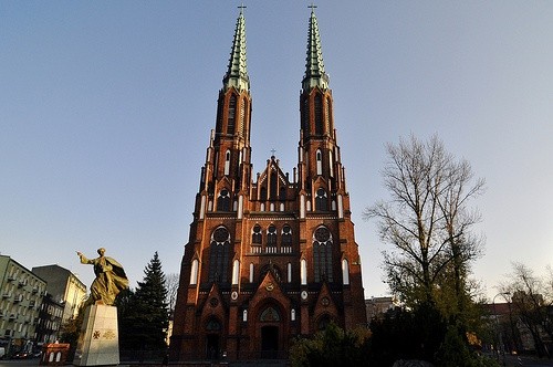 Następca abp. Hosera objął diecezję