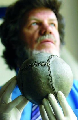 Najstarsza piłka na świecie