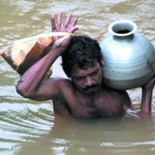 Pomoc dla powodzian