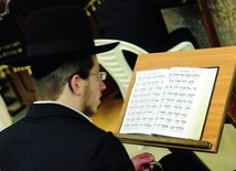  Wśród Żydów nieprzerwanie od setek lat są mężczyźni, dla których codzienne studiowanie Biblii jest najważniejszą praktyką