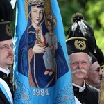 Mężczyźni w Piekarach 2012