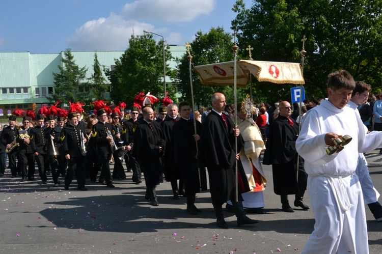 Na kopalni i boisku