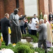 poświęcenie pomnika bł. Jana Pawła II