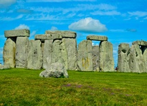 Remontują Stonehenge