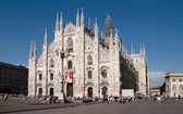 Katedra w Mediolanie jest jednym z największych kościołów na świecie. Ma 158,5 m długości i ponad 94 m szerokości. To modelowy przykład gotyku płomienistego. 