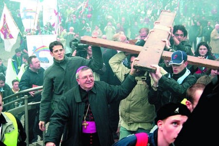 Niosłem krzyż, a krzyż niósł mnie