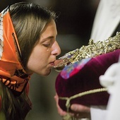 Celebracja uczczenia relikwi korony cierniowej w pierwszy piątek miesiąca