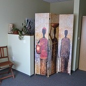 Pokój w stylu afrykańskim został urządzony dzięki misjonarzom