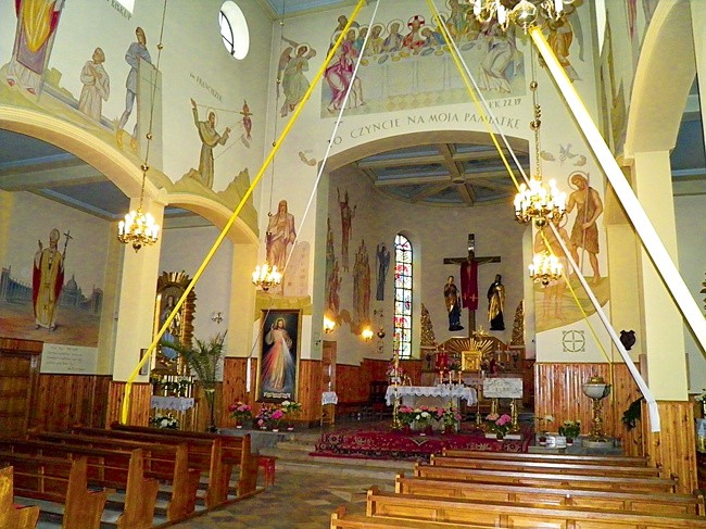 Odnowione wnętrze kościoła