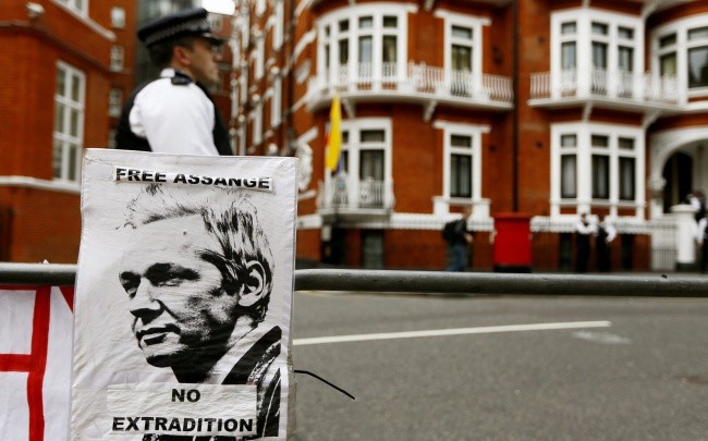 Assange: "USA poluje na czarownice"